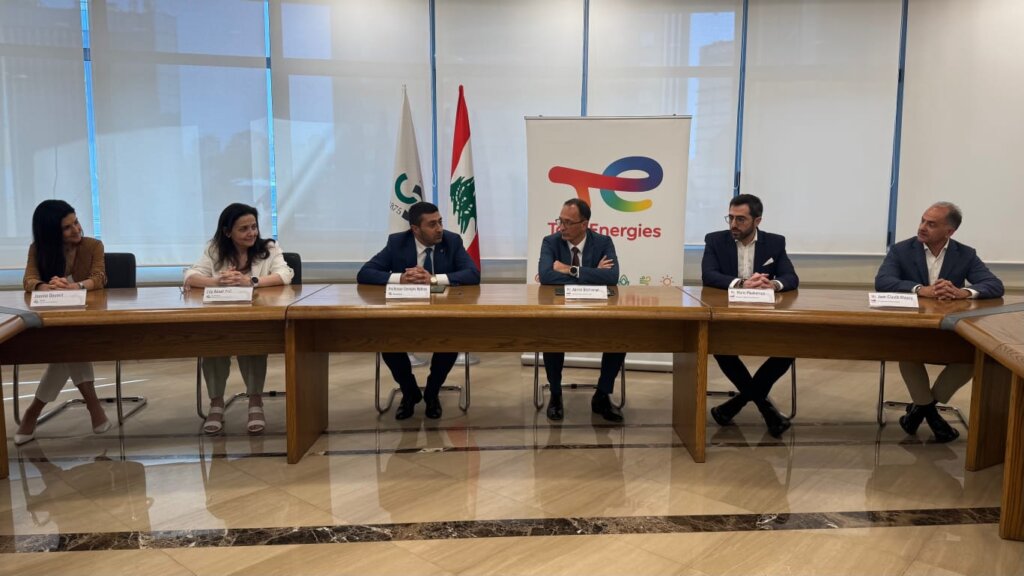 مذكّرة تفاهم بين جامعة الحكمة وشركة “توتال للطاقات ماركتينغ لبنان” تفتح للطلاب فرصة التدرّب في شركة عالميّة