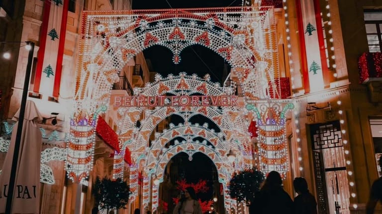 زينة وسط بيروت تُشعل مواقع التواصل… هل أعجَبَت ChatGPT؟