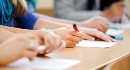 في الخفايا- عقدة المناهج: تمرد مدارس البكالوريا الفرنسية على قرار وزارة التربية