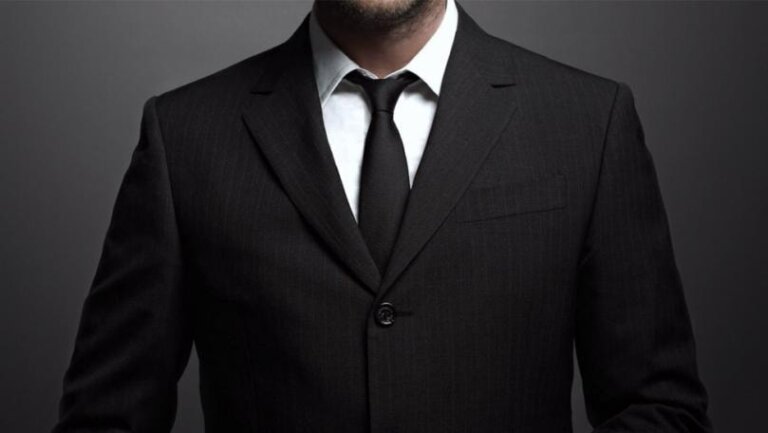 سيُعرض في شهر رمضان.. فنان شهير يتعرّض للإصابة خلال أدائه أحد المشاهد