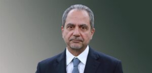 خاص- “مكمن الحكومي”: كيف نجا جو صدّي من “فخ” الثنائي والتيار للإطاحة به؟