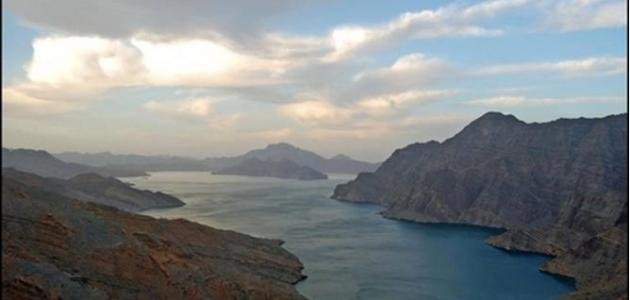 خاص- “جهنم” النفط تقترب.. هل يقطع مضيق هرمز أنفاس اللبنانيين؟