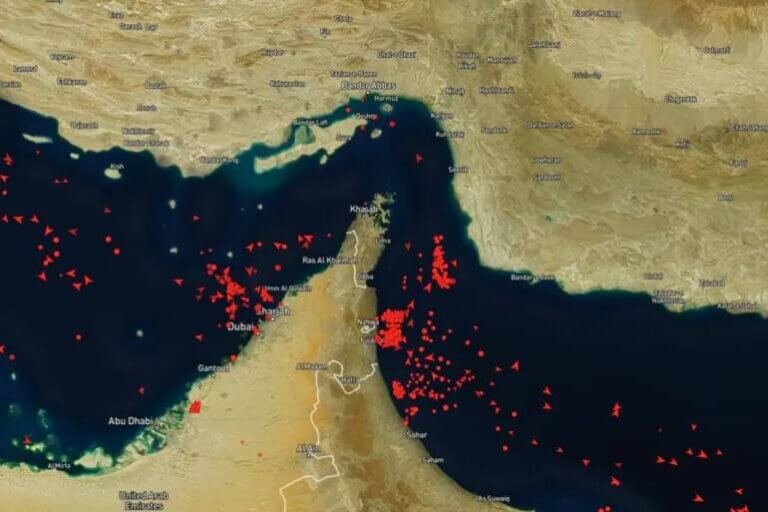 الممر النفطي الأخطر في العالم يهتز…ماذا سيحدث؟