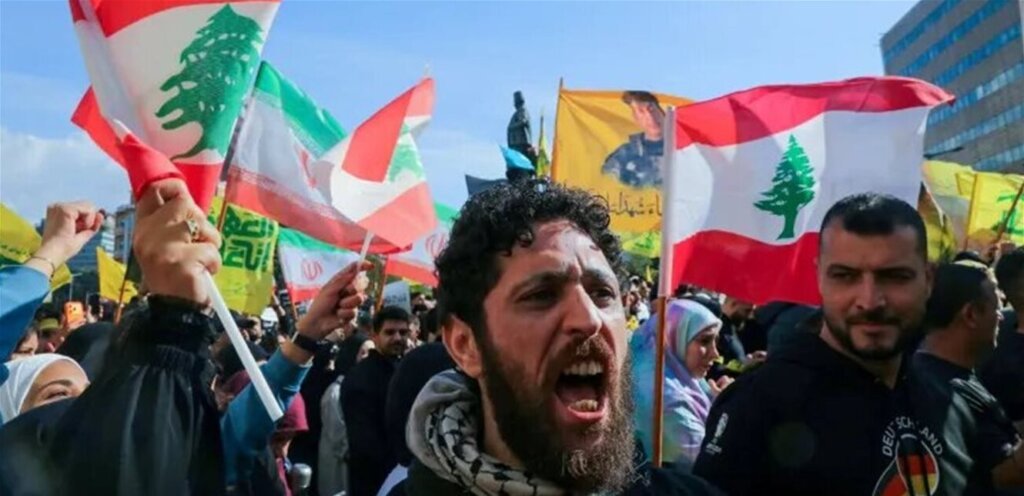 مشاهير على خط المواجهة…جبهة جديدة تتشكل في الكواليس