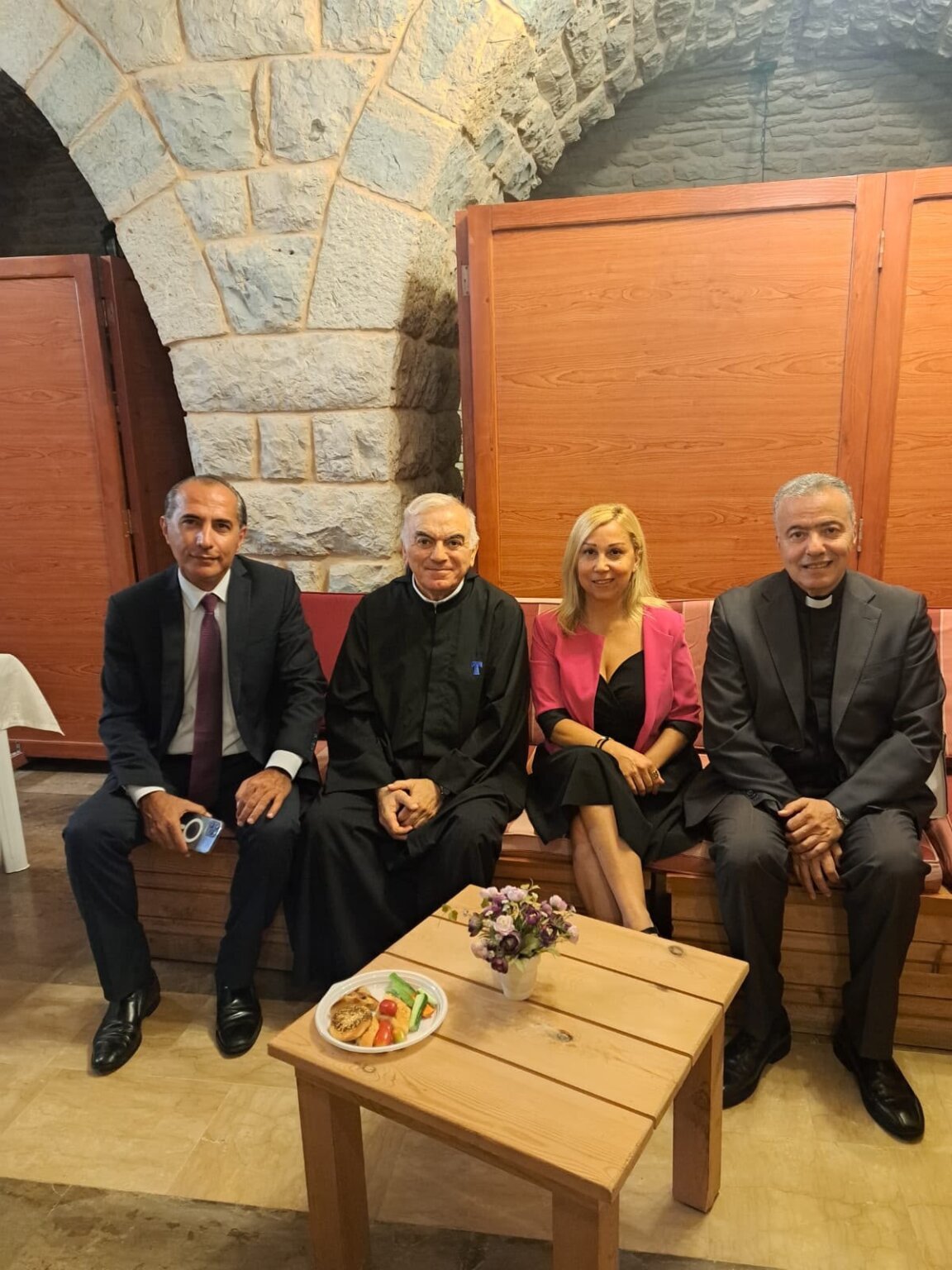 لقاء حول “دير مار الياس – الكنيسه: ١٧٥ سنة، جذور راسخة ورسالة متجددة”